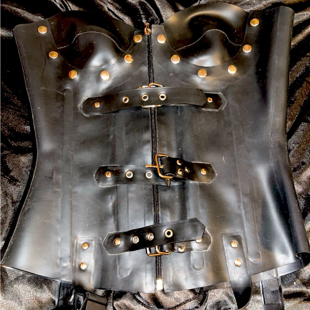 Black latex buckle corset with detachable cups